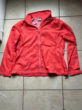 Columbia Coral-Red Hooded Packable Windbreaker size XL
